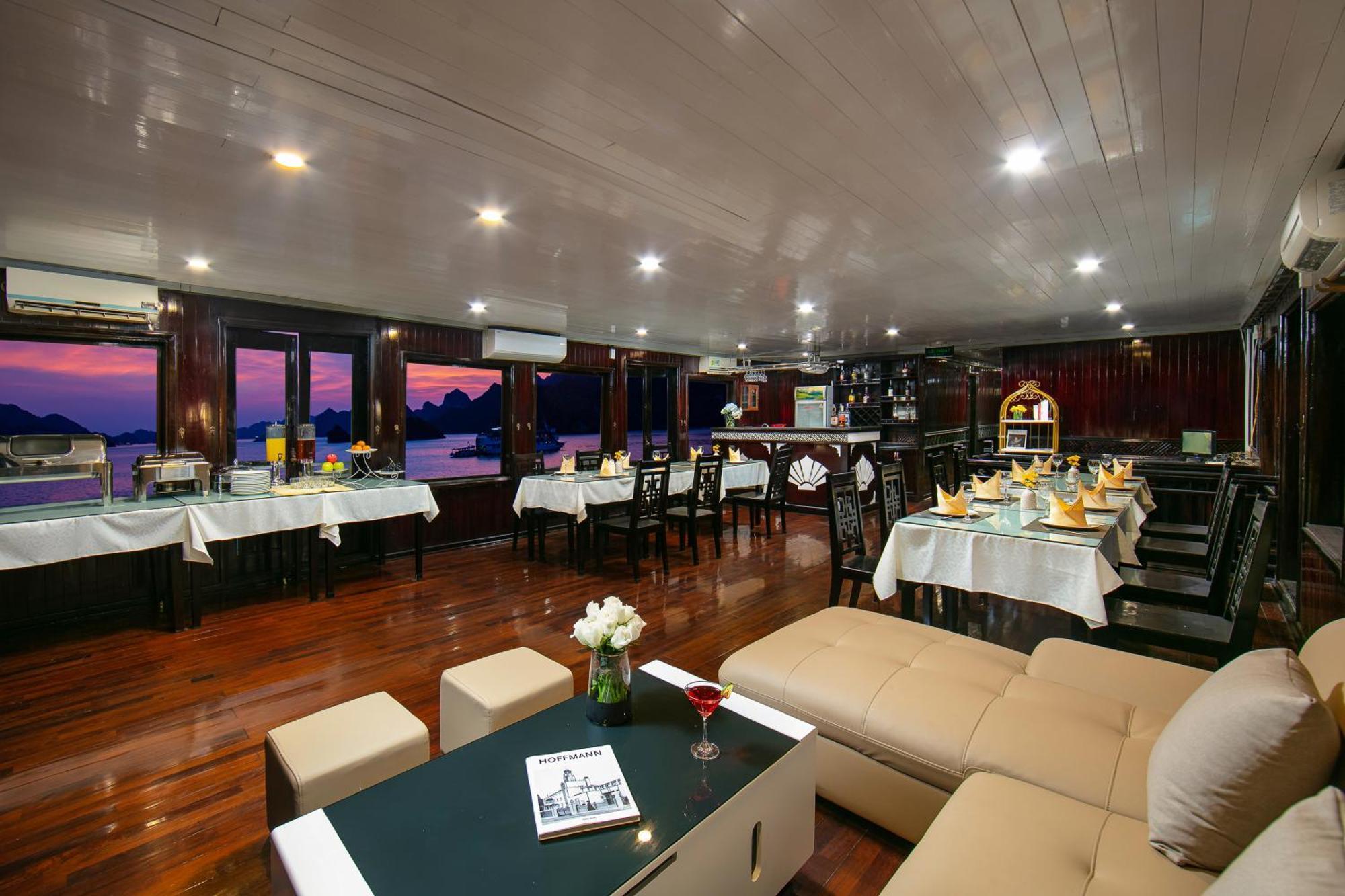 Hotel Fantasea Imperial Cruise Ha Long Exteriér fotografie